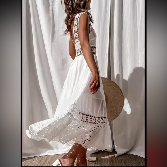 White summer dress - Picture 2 of 8